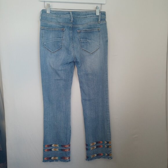 Driftwood Jeans Collette Embroidered Blue Denim Raw Hem Cropped Length Womens 26 - Picture 3 of 13